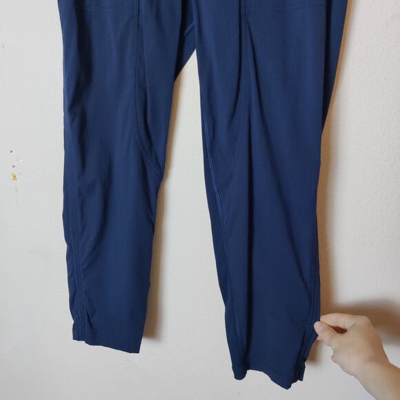 Lululemon Dance Studio Mid Rise 25" Lightweight Cropped Pant True Navy Blue 4 - Picture 7 of 15